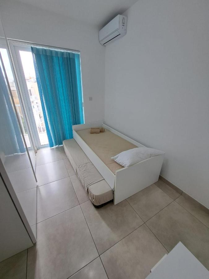 Modern Apartment In Gzira Екстериор снимка